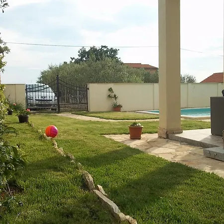 Vila Pistan Murvica (Policnik)