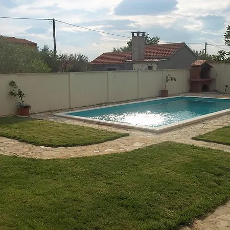 Vila Pistan Murvica (Policnik)