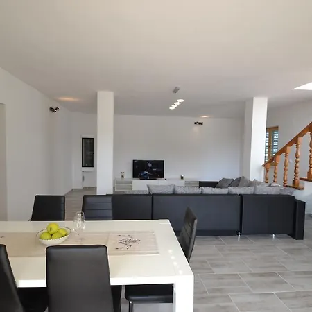 Villa Pistan Murvica (Policnik)